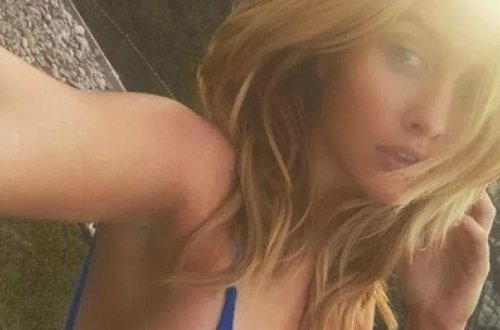 Playboy modeli İnstaqram-a etiraz etmək üçün soyundu - FOTO