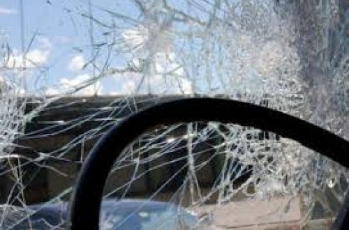 “Mercedes” yük maşını ilə toqquşdu - 1 ölü, 2 yaralı