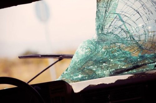 İmişlidə motosikletlə avtomobil toqquşdu