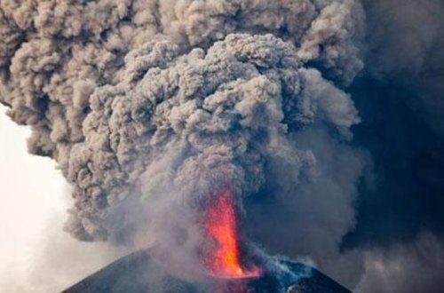Azərbaycanda vulkan püskürdü  -YENİLƏNDİ