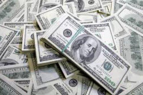 Dollar yığanlara bəd xəbər — manat bahalaşacaq