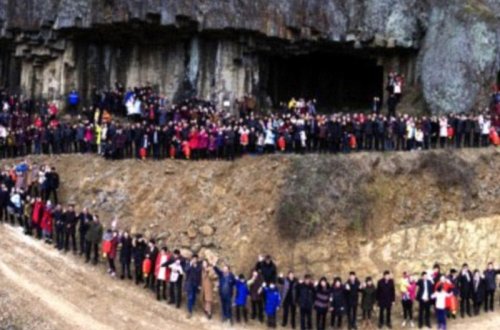 Dünyanın ən böyük ailəsi: 500 nəfər bir araya gəldi - VİDEO - FOTO