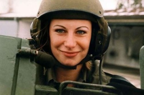 Gürcüstanda qadınlar üçün həqiqi hərbi xidmətə dair qanun layihəsi qeydiyyatdan keçib