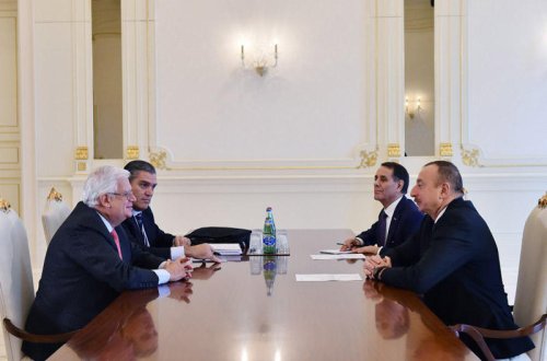 Prezident İlham Əliyev Mərkəzçi Demokratlar İnternasionalının vitse-prezidentini qəbul edib - FOTO