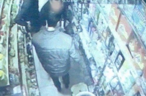 Bakıda ərzaq mağazası bir neçə alıcını oğurluqda ittiham edib - FOTO