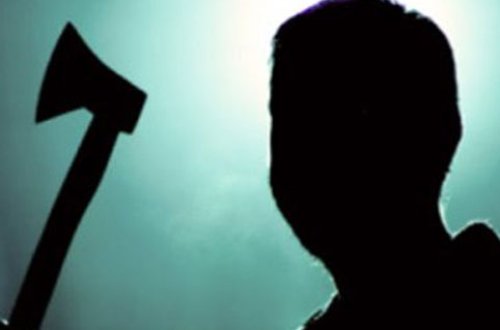 Sumqayıtda DƏHŞƏTLİ QƏTL - Həmyerlisini baltaladı