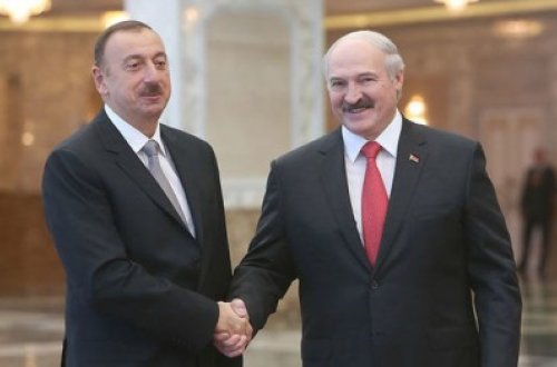 Prezident İlham Əliyev Lukaşenkoya zəng edib