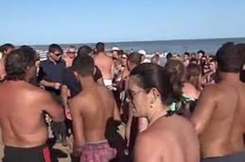 Qadınlar polislə davaya çıxdı: 