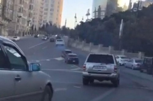 Bakıda sürücüləri təhlükəyə atan təhlükəsizlik adacığı - VİDEO