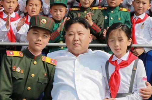 Uşaqlığın itdiyi ölkə - Məktəblilər tikintidə işləyirlər- FOTO