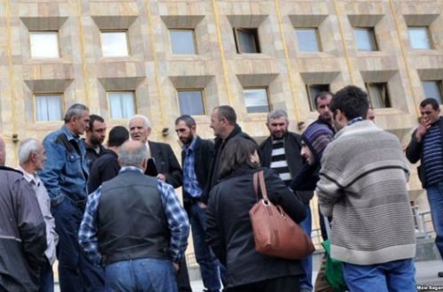 Ermənistanla sərhəddə yaşayan azərbaycanlılar etiraz edir: Vəziyyət acınacaqlıdır – FOTO