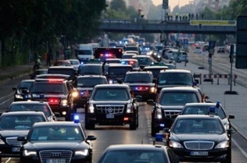 Uşaqlar Ərdoğanın olduğu avtomobilin qarşısını kəsdi - VİDEO