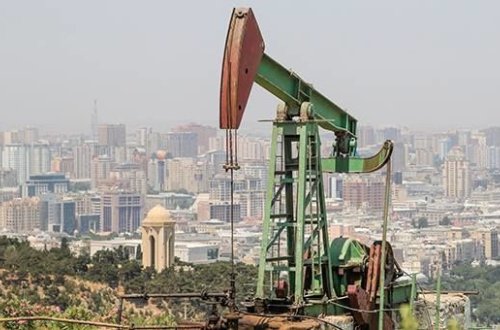 Azərbaycan neft hasilatını daha da azalda bilər