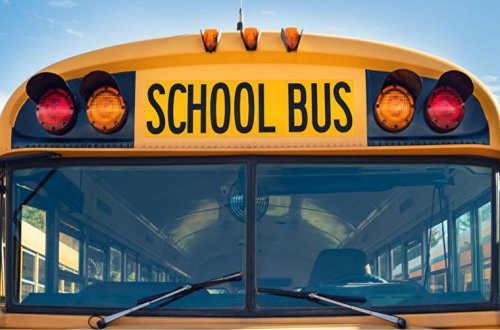 ABŞ-da məktəb avtobusu aşdı — yaralılar var