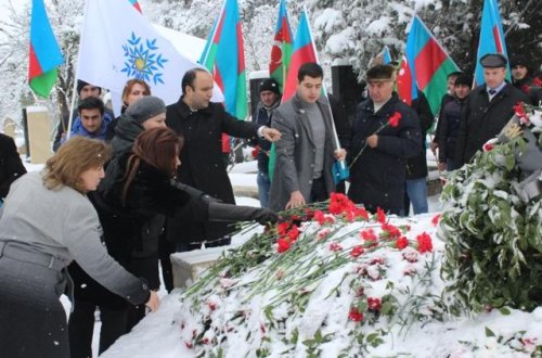 Nəsimi rayon ictimaiyyəti Qusarda Milli Qəhrəman Çingiz Qurbanovun  xatirəsini anıblar