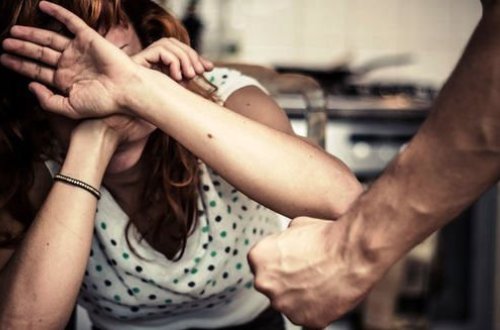 Gədəbəydə DƏHŞƏT! Arvadını döyə-döyə öldürən kişinin uşaqlarını...