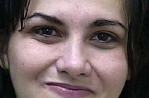 Ayaqyolunda azyaşlı oğlanlarla intim münasibətdə olan qadın tutuldu - FOTO