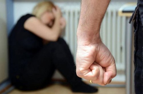 Türkiyə vətəndaşı rusiyalı arvadını və iki uşağını öldürüb