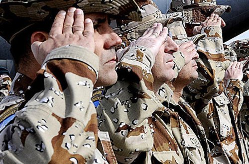 İspaniya Latviyaya 350 hərbçi və tanklar göndərəcək