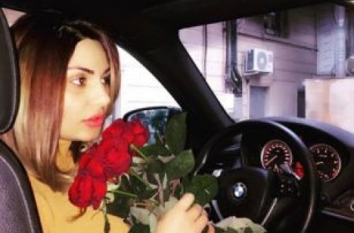 Sevgilisindən Şəbnəm Tovuzluya bahalı maşın hədiyyəsi- FOTOLAR