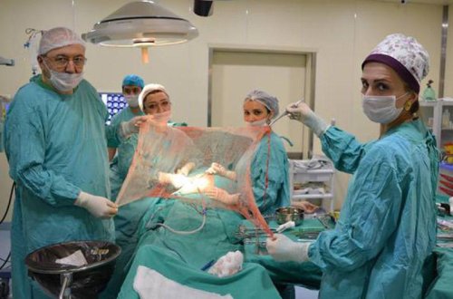 İranlı cərrah azərbaycanlı xəstəyə düzgün diqanoz qoymadı, qarnından yad cisim çıxarıldı - FOTO