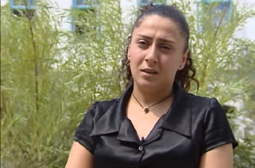 VİDEO: 10 min saxta pul hazırlayan Səbinə həbsxanada: 