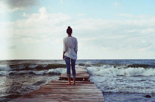 Bakıda burnunu kəsdirib bəyənməyən qızdan - Şok addım