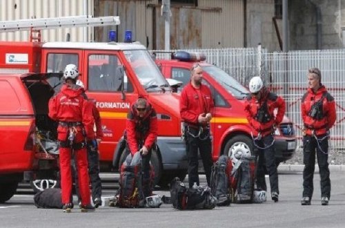 Almaniyada kimyəvi zavodda sulfat turşusu buxarı sızıb