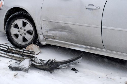 Səhər saatlarında Bakıda 7 yol qəzası baş verdi