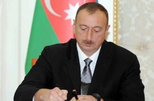 İlham Əliyev Pakistan Prezidentinə başsağlığı verdi