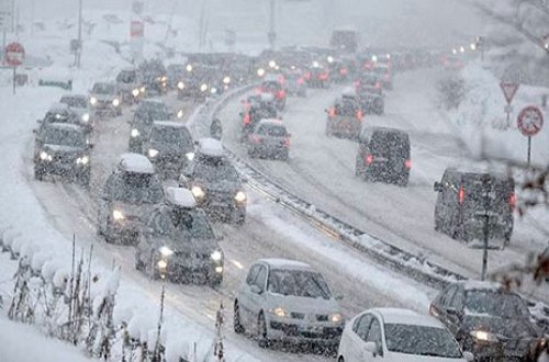 Qarda sürüşənlər vəzifəli ŞƏXSİ ÖZÜNDƏN ÇIXARTDI: 