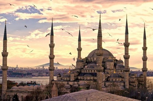 Türkiyədə azanla bağlı QADAĞA: səsi azaldılır