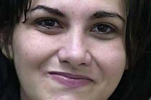 Ayaqyolunda azyaşlı oğlanlarla intim münasibətdə olan qadın tutuldu