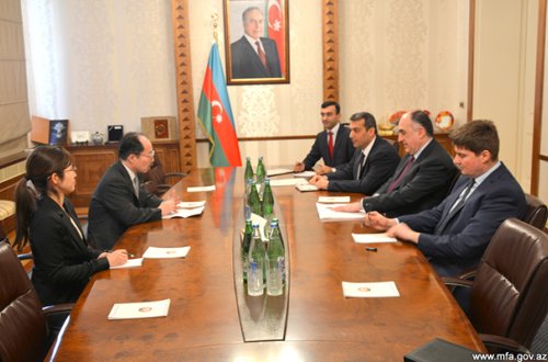 Nazir səfiri yola saldı