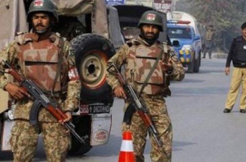 Pakistan Əfqanıstanla sərhədə artilleriya qüvvələrini toplayır