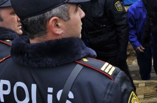 Bakıda oğru polisə və özünə bıçaqla xəsarət yetirdi