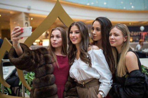 Kişilərin ağlını başından alan RUS GÖZƏLLƏR - FOTOLAR