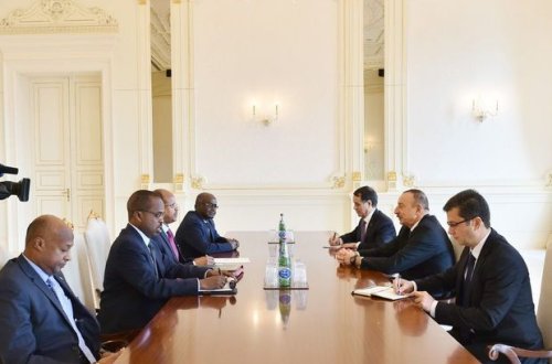 İlham Əliyev Cibutinin XİN rəhbərini qəbul edib