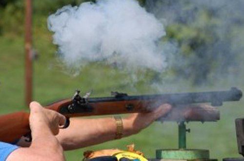 Ov edərkən özünü güllələdi