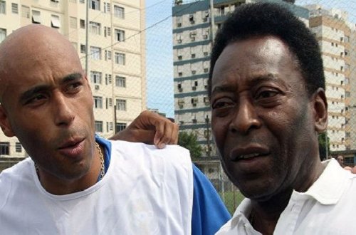 Pelenin oğlu Braziliya polisinə təslim oldu