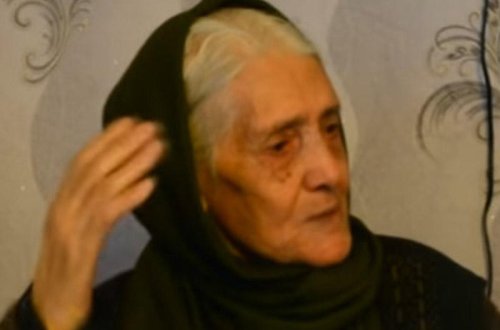 Ağlamaqdan gözləri tutulan Xocalı şahidi dəhşətli gecədən danışdı - VİDEO