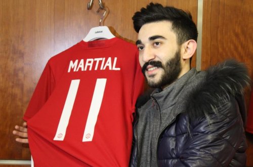 “Bakcell”in təşkil etdiyi mini-futbol çempionatının qalibləri Mançesterə səfər ediblər