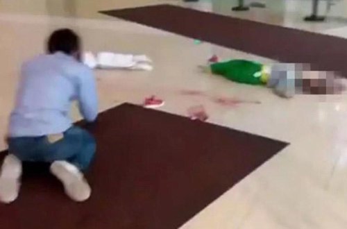 Ticarət mərkəzində FACİƏ: Balaları atanın gözləri qarşısında can verdilər - FOTOLAR