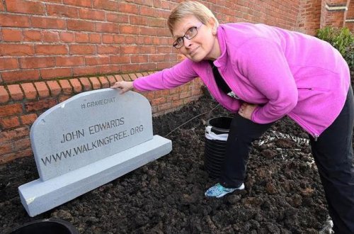 Vay-faylı tabutda diri-diri basdırıldı – ŞOK FOTOLAR