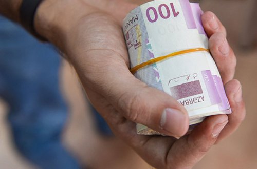 Manat həftəyə belə başladı - Cədvəl