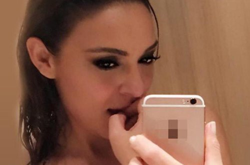 Ziynət Sali alt paltarında elə poza verdi ki... - FOTO