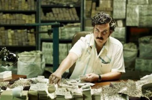 “Atam ABŞ MKİ ilə əməkdaşlıq edirdi” - Məşhur narkobaronun oğlu...