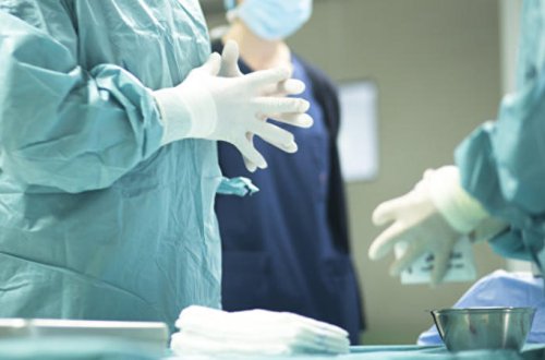 Qeyri-adi 8 mart hədiyyəsi: Sevgilisinə böyrəyini hədiyyə etdi