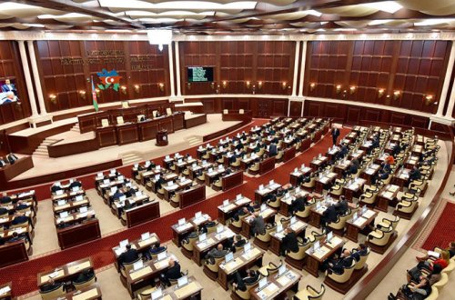 Azərbaycanda restoran, kafe və barlarda da siqaret çəkmək qadağan olunur