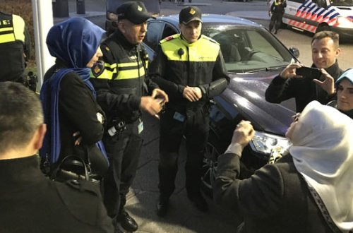 Holland polisi Türkiyəli naziri həbs etdi? - SON DƏQİQƏ